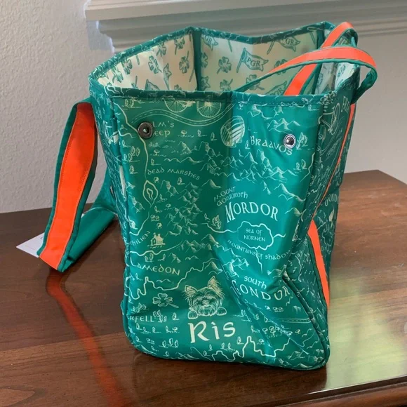 NWT lug Mini Rover based on a Tolkien fantasy. Limited edition print - Picture 3 of 9